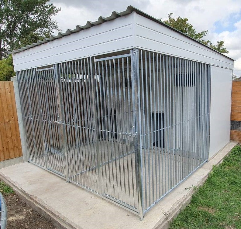 Blakemere Double Thermal Dog Kennel And Run 10ft (Wide) x 12ft (Deep)