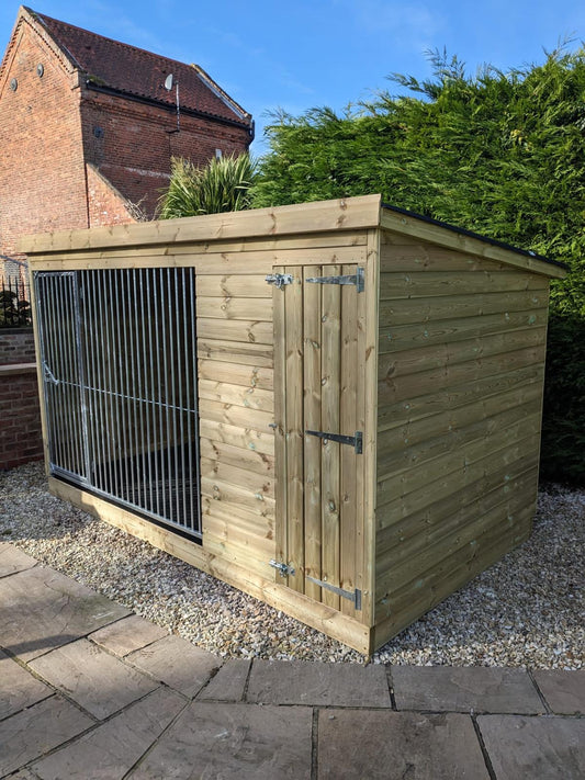 Chesterfield Wooden Dog Kennel And Run 12ft (wide) x 5ft (depth) x 5'11ft (high)