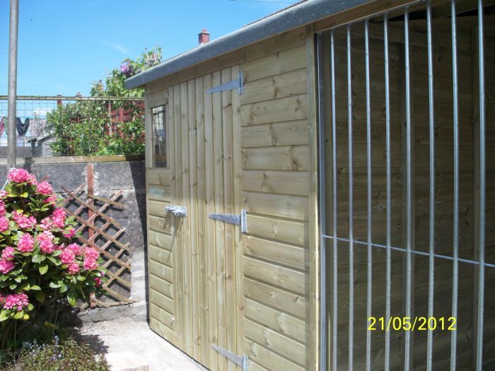 Kingsley Wooden 2 Bay Dog Kennel And Run with Storage Shed 16ft (wide) x 10'6ft (depth) x 7'3ft (apex)