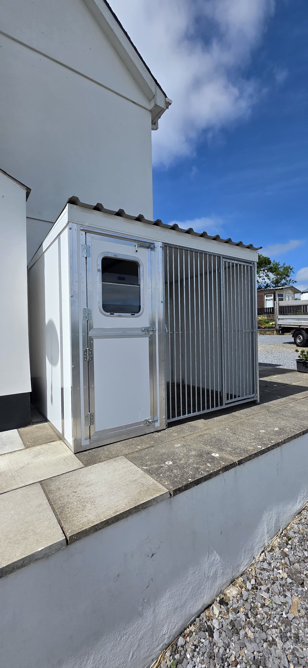 thermal dog kennels