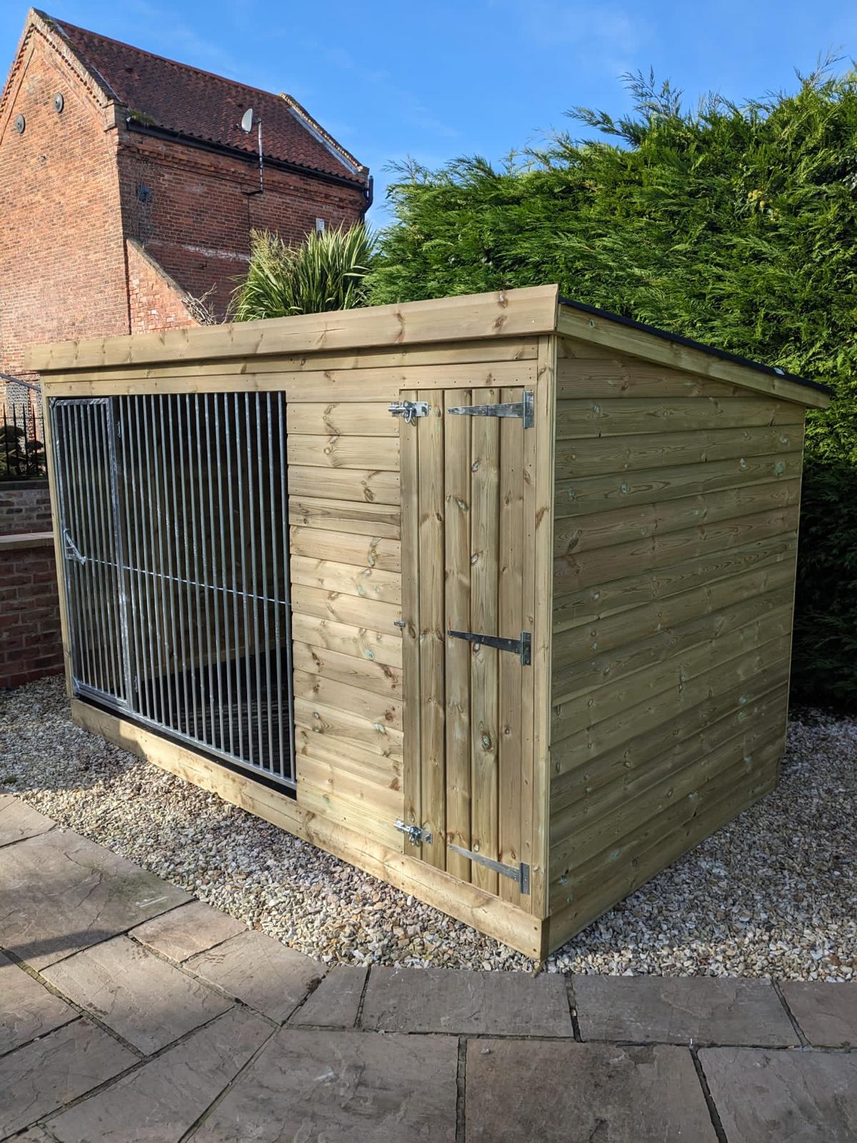Chesterfield Dog Kennel 12ft (wide) x 5ft (depth) x 5'7ft (high)