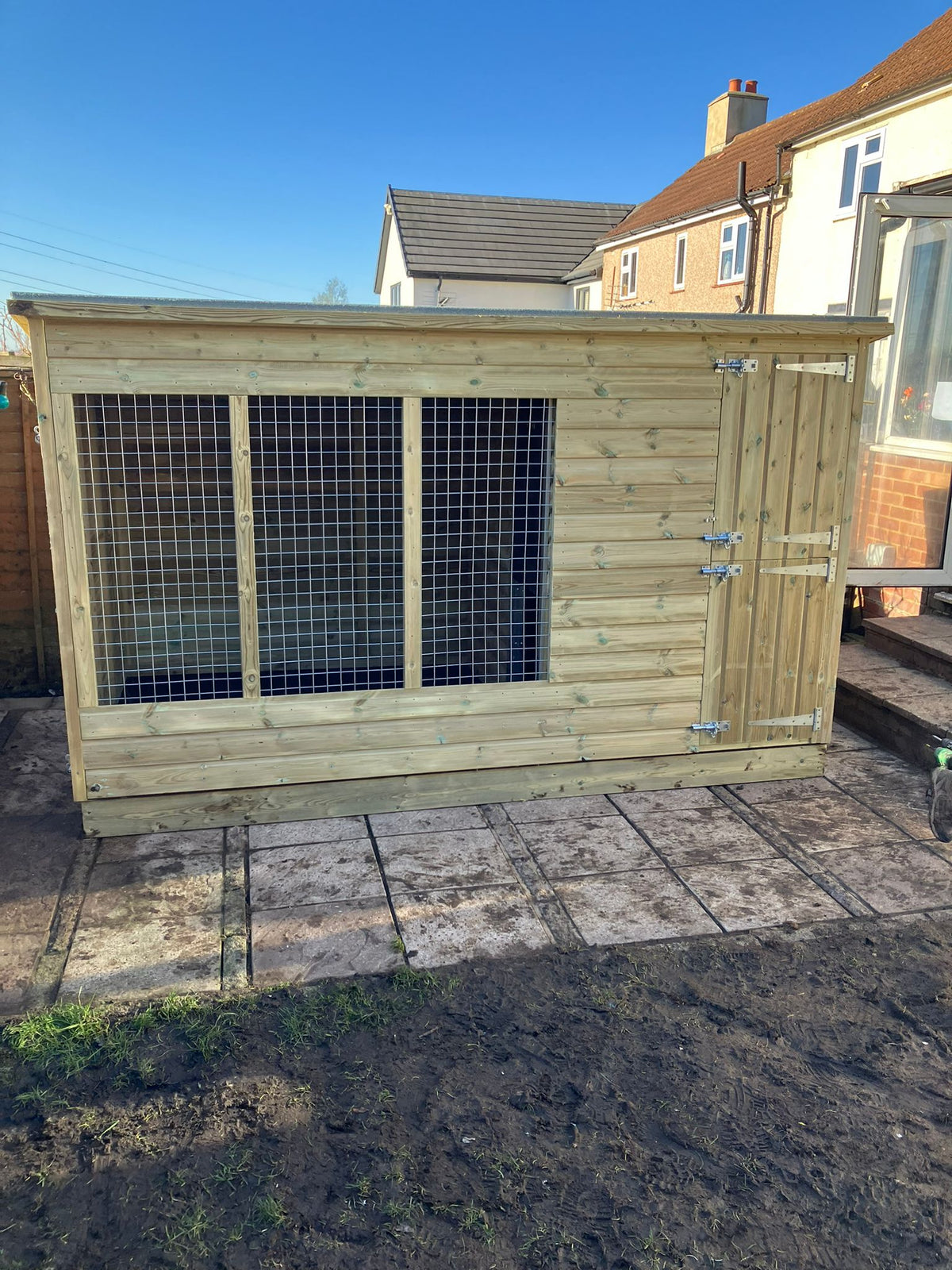 Large Aston Wooden Dog Kennel & Run 10ft x 6ft