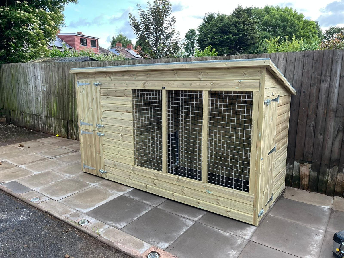 Spacious Aston Wooden Dog Kennel & Run 8ft x 6ft