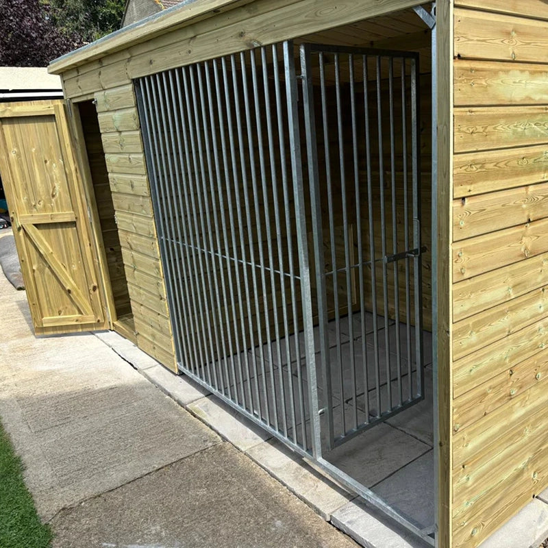 Chesterfield wooden kennel with professional-grade construction