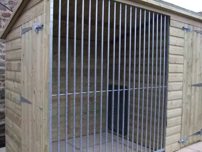 Ettiley Dog Kennel 12ft (wide) x 6ft (depth) x 5'7ft (high)
