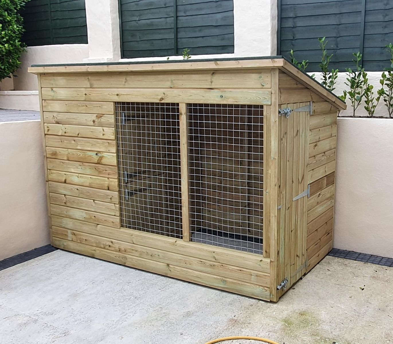 ASTON WOODEN DOG KENNEL AND RUN 12ft (wide) x 5ft (depth) x 5'7ft (high)